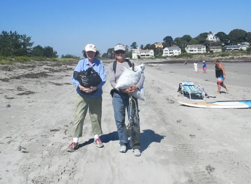 Short Beach beach cleaning volunteers Linda Pivacek and Susannah Corona. Photo by Vi Patek.